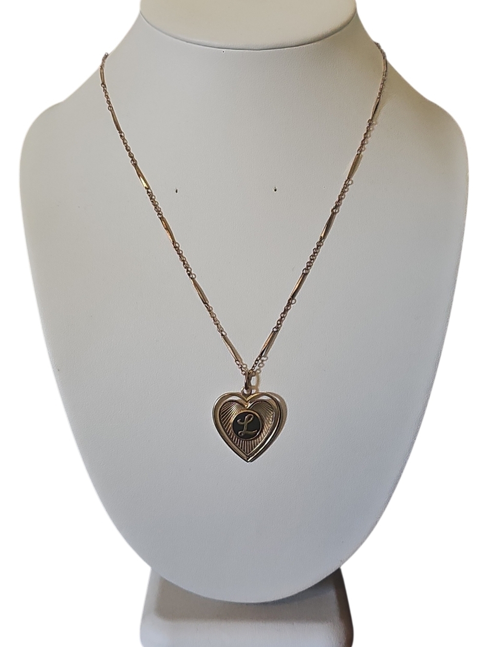 Gold Heart Pendant Necklace with Calligraphy 'L' Monogram